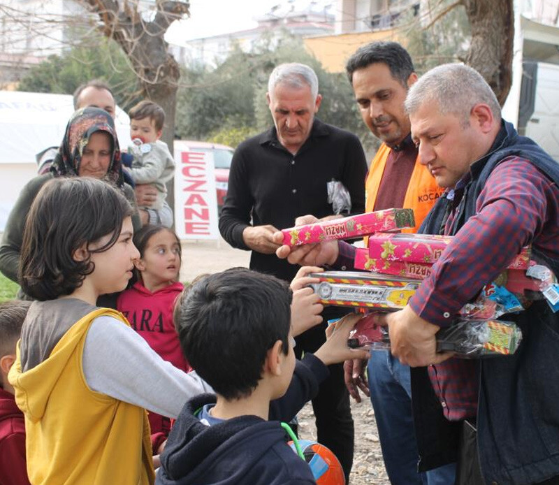 10 yaşındaki çocuktan Kızılay’a duygulandıran bağış: Bütün çocuklar yesin 10 yaşındaki çocuktan Kızılay’a duygulandıran bağış: Bütün çocuklar yesin - 2. Resim