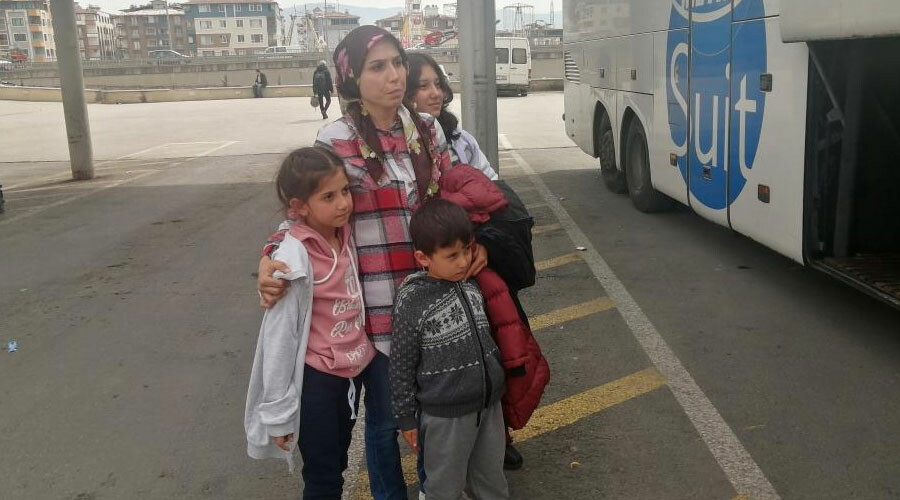 Depremzedeler geri dönüş yolunda: Hatay otogarında yoğunluk oluştu Depremzedeler geri dönüş yolunda: Hatay otogarında yoğunluk oluştu