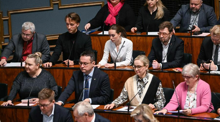 Finlandiya Parlamentosu'ndan tarihi oylama: NATO tasarısına onay verildi