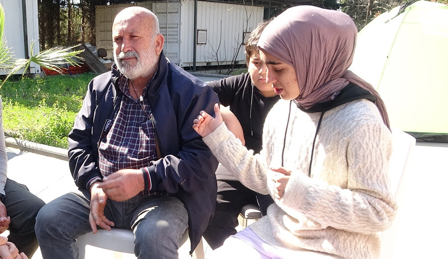 İki kat dibe çöken apartmanın zemin katından inanılmaz kurtuluş: Perde ve çarşafla hayata tutundu İki kat dibe çöken apartmanın zemin katından inanılmaz kurtuluş: Perde ve çarşafla hayata tutundu