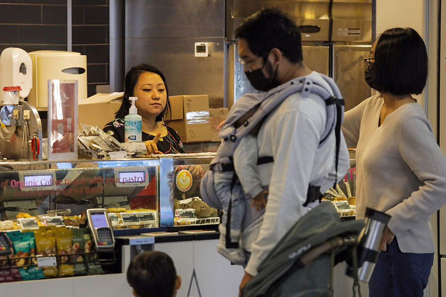 Hong Kong'da 3 yıl sonra maske yasağı kalktı
