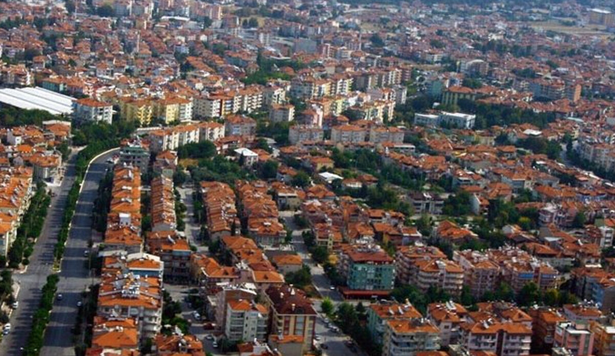 Osmaniye'de deprem fırsatçılarına af yok: Ev satışı ve kirada fahiş artış yapanlara soruşturma Osmaniye'de deprem fırsatçılarına af yok: Ev satışı ve kirada fahiş artış yapanlara soruşturma