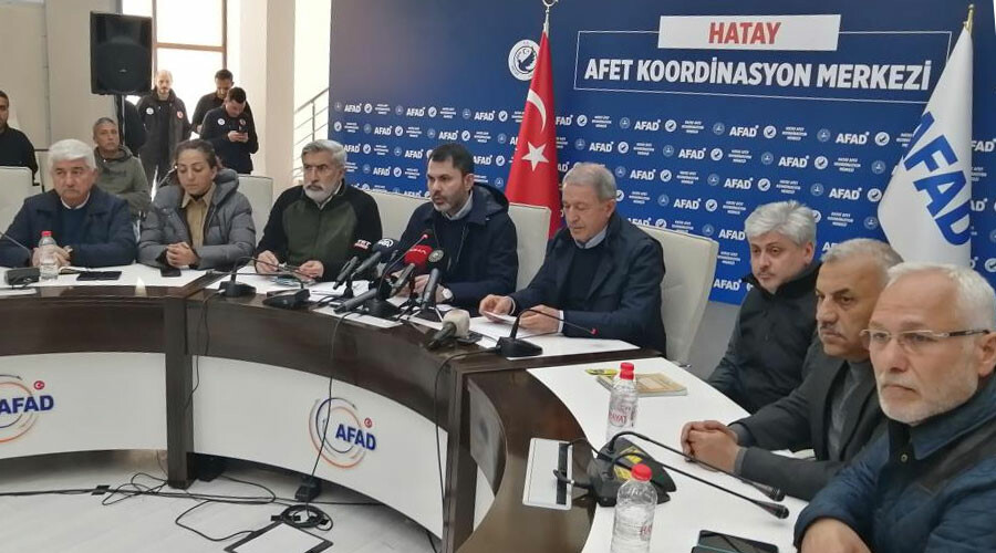 Sahada hasar tespit çalışmaları devam ediyor… Bakan Kurum açıkladı: 202 bin bina acil yıkılacak, ağır hasarlı veya yıkık