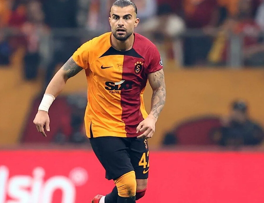 Stefan Kuntz'tan Galatasaray'a ziyaret! Türk yıldıza A Milli Takım yolu açıldı Stefan Kuntz'tan Galatasaray'a ziyaret! Türk yıldıza A Milli Takım yolu açıldı
