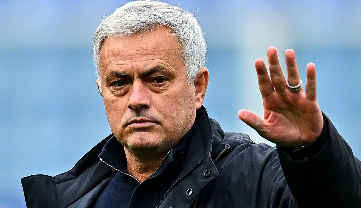 Roma&#039;da Mourinho krizi! Takımda kalması tek şarta bağlandı