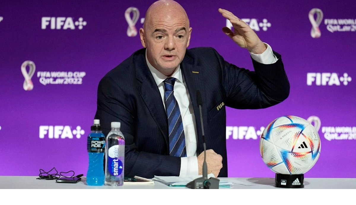 FIFA sürpriz kuralı devreye sokuyor! Maç süreleri uzuyor FIFA sürpriz kuralı devreye sokuyor! Maç süreleri uzuyor