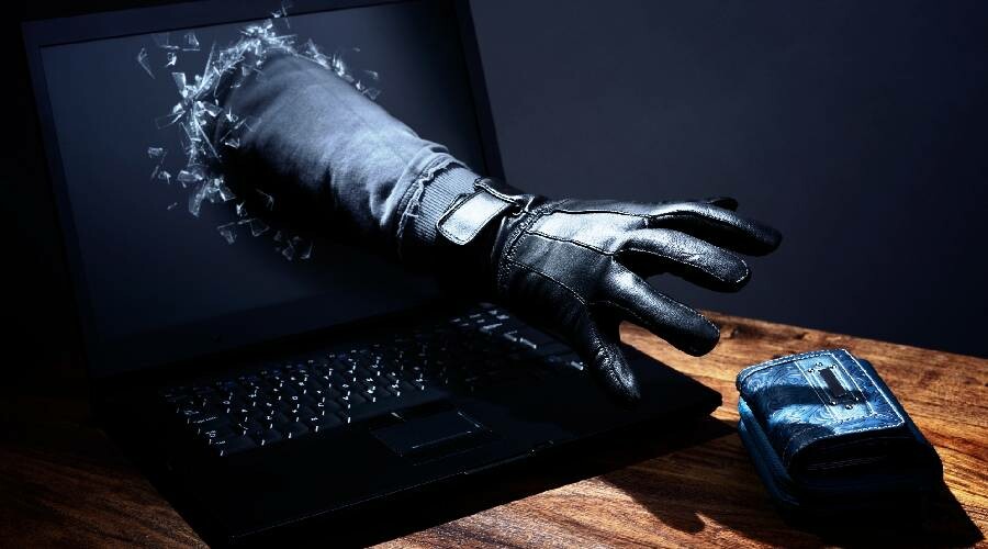 Google’da başınız belaya sokacak kelimeler! Sakın bunları aratmayın Google’da başınız belaya sokacak kelimeler! Sakın bunları aratmayın