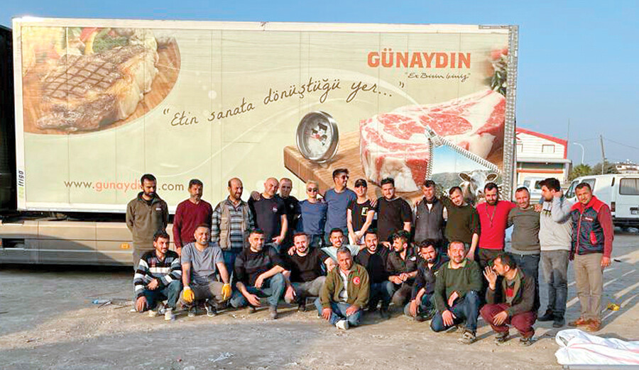 Ünlü şefler afetzedeler için bölgeye koştu