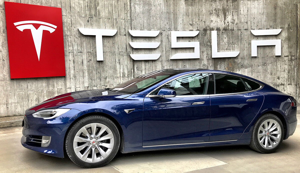 Ford’un eski CEO’sundan Elon Musk’a övgü: Tesla bir adım önde Ford’un eski CEO’sundan Elon Musk’a övgü: Tesla bir adım önde