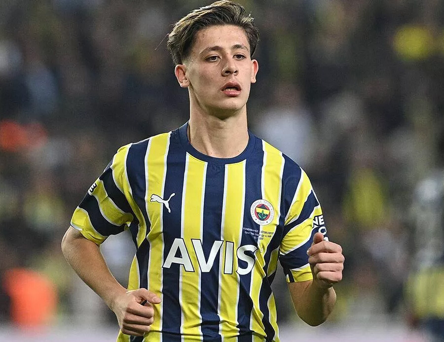 Arda Güler imzalıyor! Genç yıldızın sözleşmesindeki madde kaldırılıyor