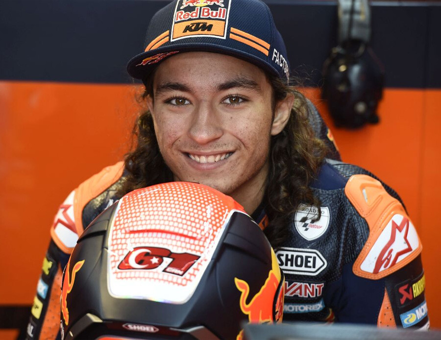 Milli motosikletçi Can Öncü gururlandırdı! Dünya Supersport Şampiyonası'nda zafere uzandı