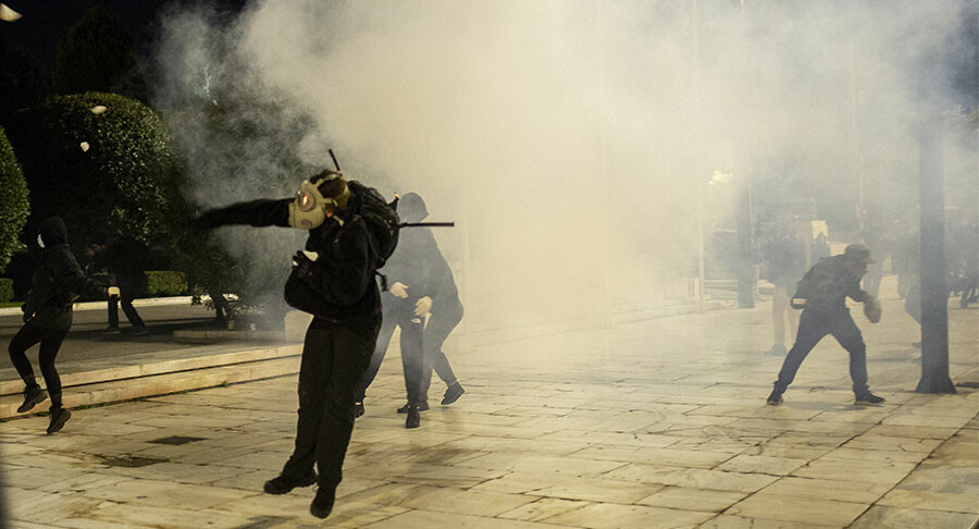 Yunanistan'daki tren kazasında hayatını kaybedenler için eylem yapıldı