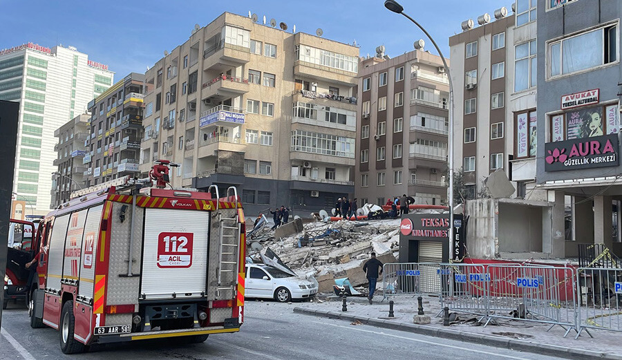 Son dakika haberi! Şanlıurfa'da 6 katlı bina çöktü: Arama kurtarma çalışmaları tamamlandı