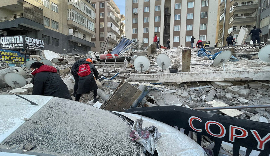 Son dakika haberi! Şanlıurfa'da 6 katlı bina çöktü: Arama kurtarma çalışmaları tamamlandı