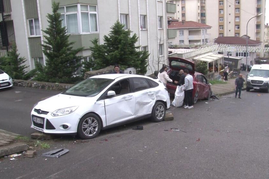 Facianın eşiğinden dönüldü: Kartal'da freni boşalan kamyonun 14 aracı biçtiği anlar kamerada