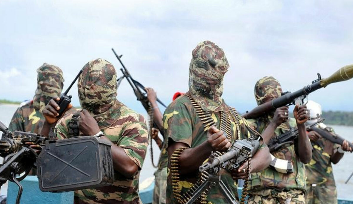 Nijerya'da Boko Haram ve ISWAP terör örgütleri çatıştı: 200 terörist öldü Nijerya'da Boko Haram ve ISWAP terör örgütleri çatıştı: 200 terörist öldü