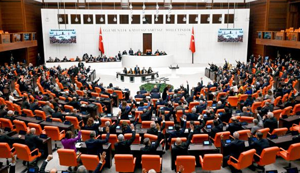 Son dakika... Afet Yeniden İmar Fonu için kanun teklifi TBMM&#039;de