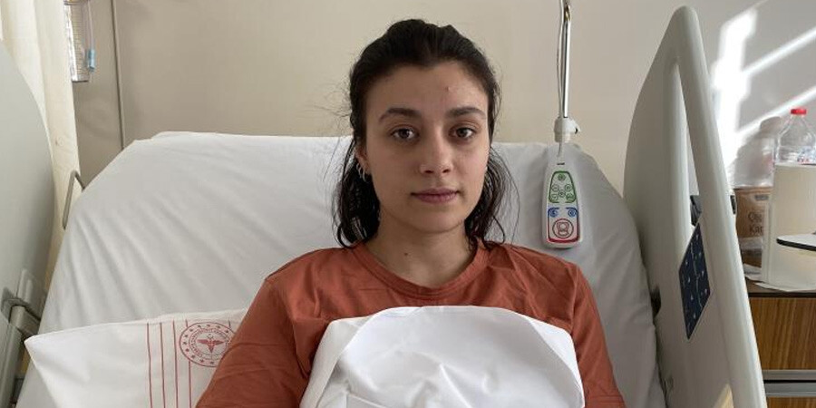 Sıcak su torbası kullananlar dikkat! Bomba gibi patladı, genç kız soluğu hastanede aldı