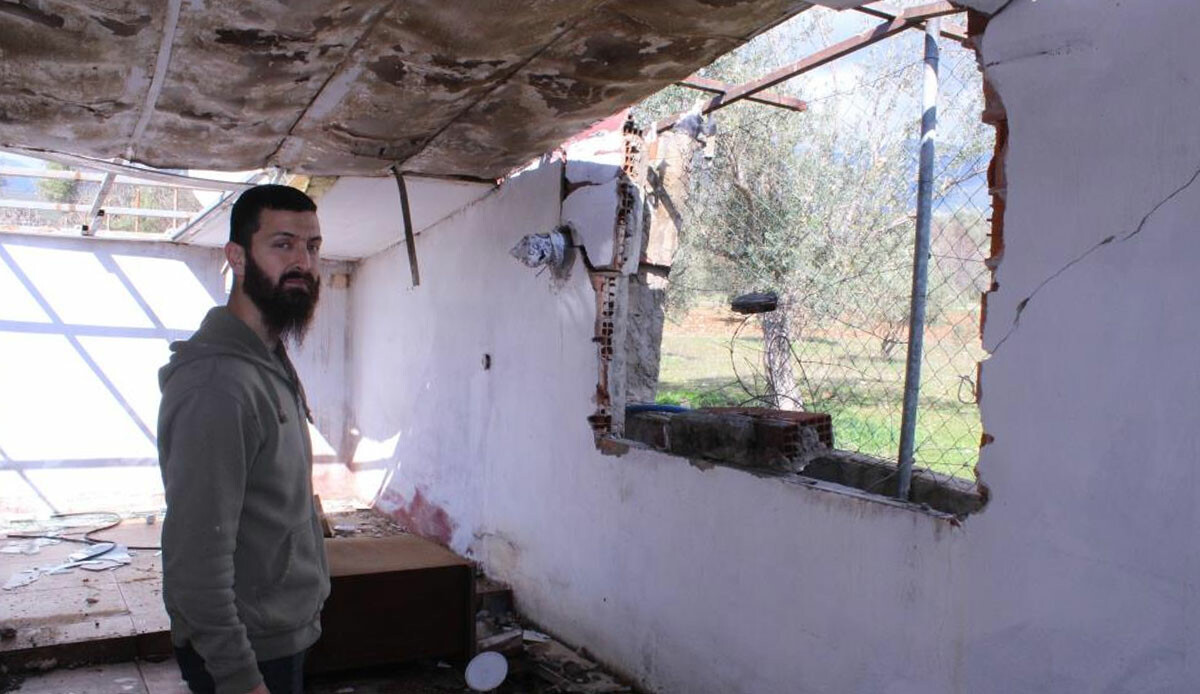 Hırsızlar bu kez evi çaldı: Geriye sadece dört duvar kaldı