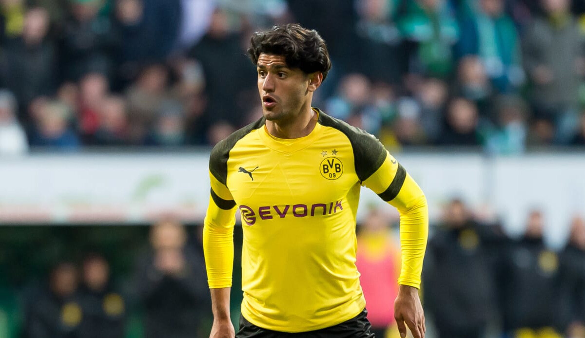Galatasaray ile Fenerbahçe bu kez de Borussia Dormtund forması giyen Mahmoud Dahoud için karşı karşıya Galatasaray ile Fenerbahçe bu kez de Borussia Dormtund forması giyen Mahmoud Dahoud için karşı karşıya