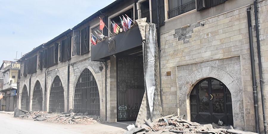Geçmişi 1860'lara dayanıyor: Hatay'daki tarihi otel depreme rağmen ayakta kaldı