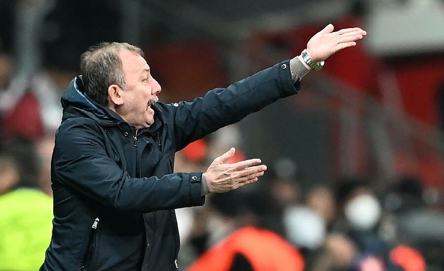 Trabzonspor yeni teknik direktör kim olacak? Sürpriz iddia Trabzonspor yeni teknik direktör kim olacak? Sürpriz iddia