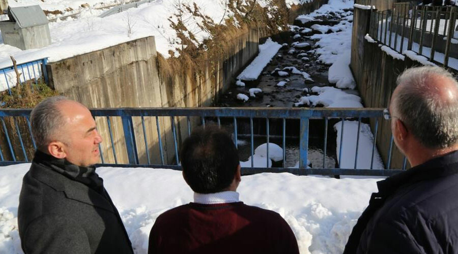 Türkiye’nin en çok yağış alan kenti Rize’de kuraklık alarmı: Su kesintisi yaşanıyor Türkiye’nin en çok yağış alan kenti Rize’de kuraklık alarmı: Su kesintisi yaşanıyor