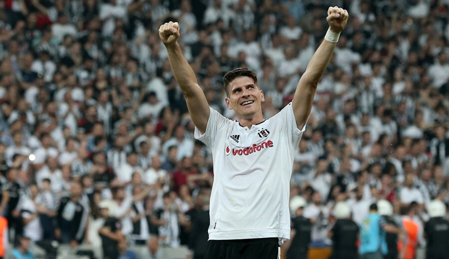 Mario Gomez Vodafone Park'ta! Beşiktaş'ı unutamayan  Mario Gomez Vodafone Park'ta! Beşiktaş'ı unutamayan