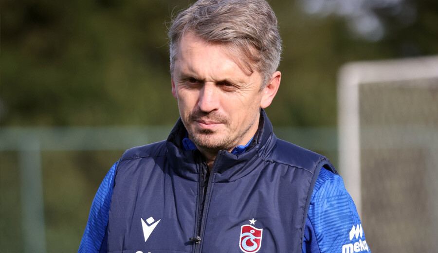 Trabzonspor başkanlığından istifa etmişti, yeniden aday oluyor! Ahmet Ağaoğlu baskılara dayanamadı Trabzonspor başkanlığından istifa etmişti, yeniden aday oluyor! Ahmet Ağaoğlu baskılara dayanamadı