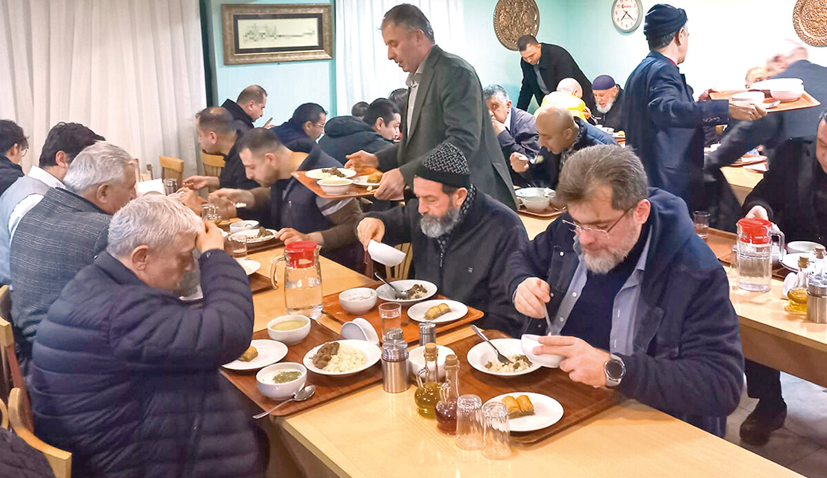 Batuhan Ağabey’i dualarla yâd ettik Batuhan Ağabey’i dualarla yâd ettik