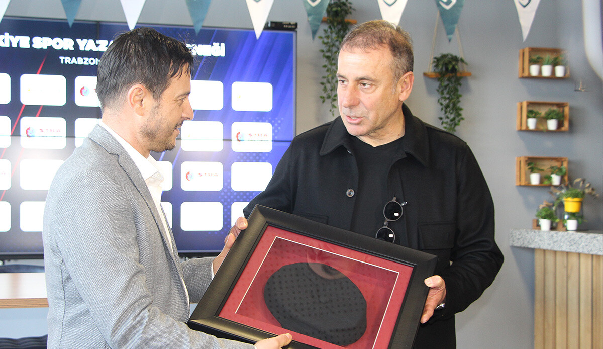 Abdullah Avcı Trabzon şehrine bu sözlerle veda etti: Trabzon'da ilk defa böyle... Abdullah Avcı Trabzon şehrine bu sözlerle veda etti: Trabzon'da ilk defa böyle...
