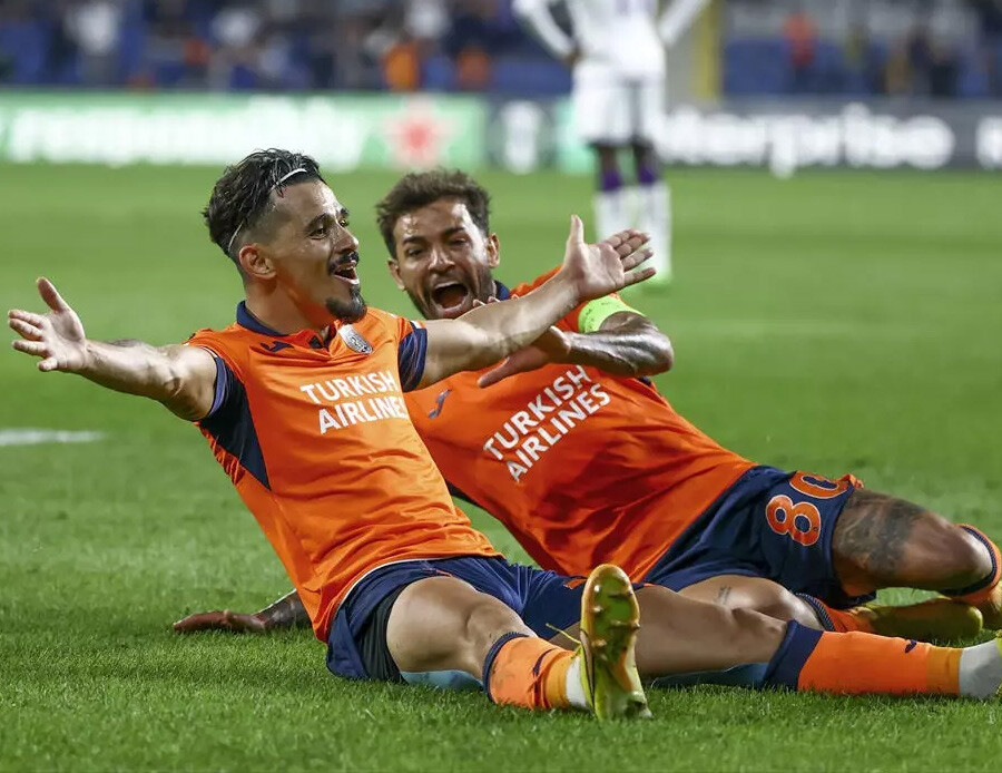 Şampiyonlar Ligi için kritik gece... Fenerbahçe, Sivasspor ve Başakşehir tarihi fırsatı kaçırmak istemiyor! UEFA sıralamasında yükselmek kaç puan gerekli? Şampiyonlar Ligi için kritik gece... Fenerbahçe, Sivasspor ve Başakşehir tarihi fırsatı kaçırmak istemiyor! UEFA sıralamasında yükselmek kaç puan gerekli?