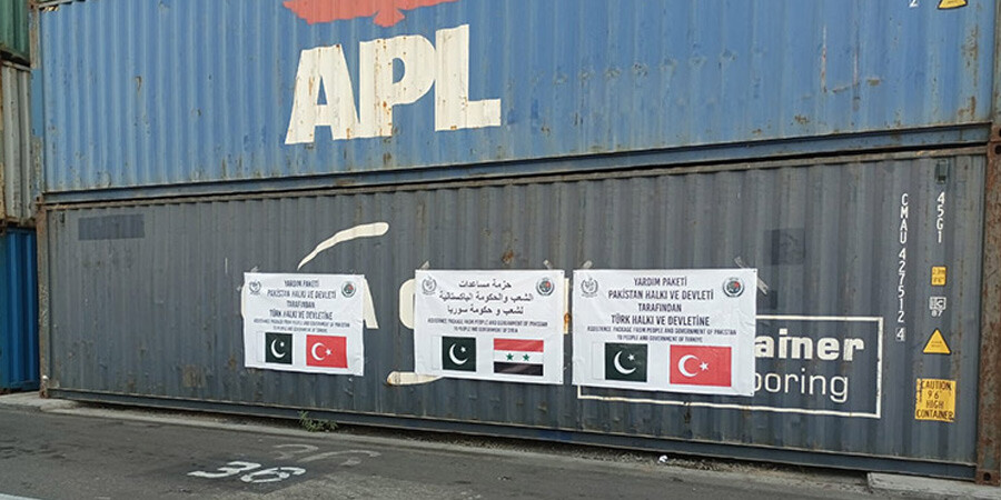İkinci gemi yola çıktı: Pakistan'dan Türkiye'ye 8 bin 200 kışlık çadır  İkinci gemi yola çıktı: Pakistan'dan Türkiye'ye 8 bin 200 kışlık çadır