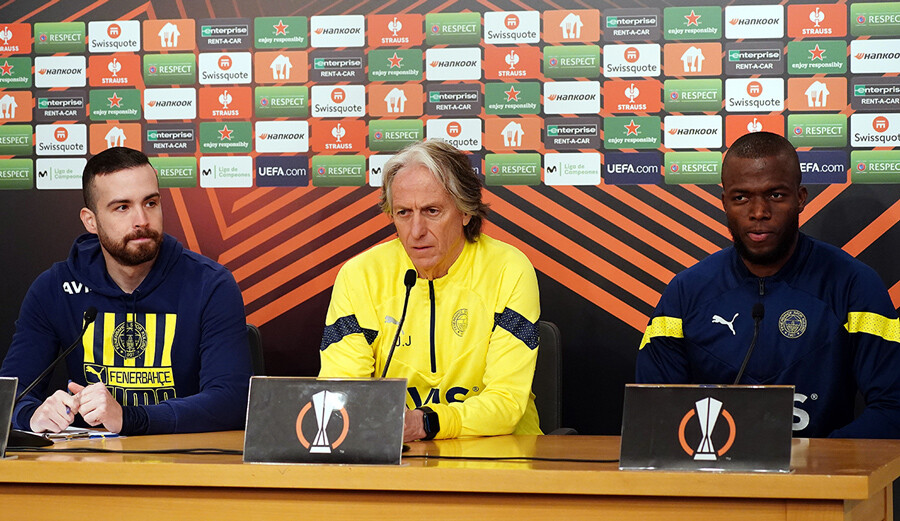 Sevilla maçı öncesi konuşan Jorge Jesus: Final hayali kuruyorum Sevilla maçı öncesi konuşan Jorge Jesus: Final hayali kuruyorum