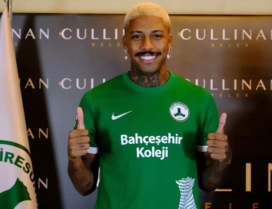 Süper Lig ekibine FIFA'dan şok! 2 dönem transfer yasağı cezası geldi Süper Lig ekibine FIFA'dan şok! 2 dönem transfer yasağı cezası geldi