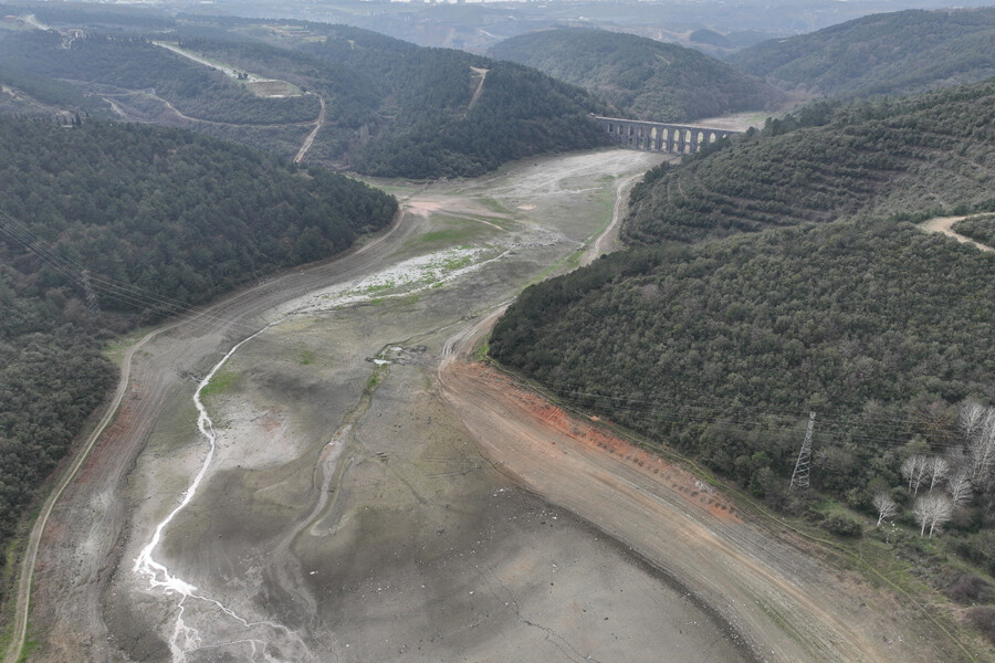 Su krizi baş gösterebilir: İstanbul barajlarında doluluk seviyesi son 9 yılın en düşük seviyesinde Su krizi baş gösterebilir: İstanbul barajlarında doluluk seviyesi son 9 yılın en düşük seviyesinde