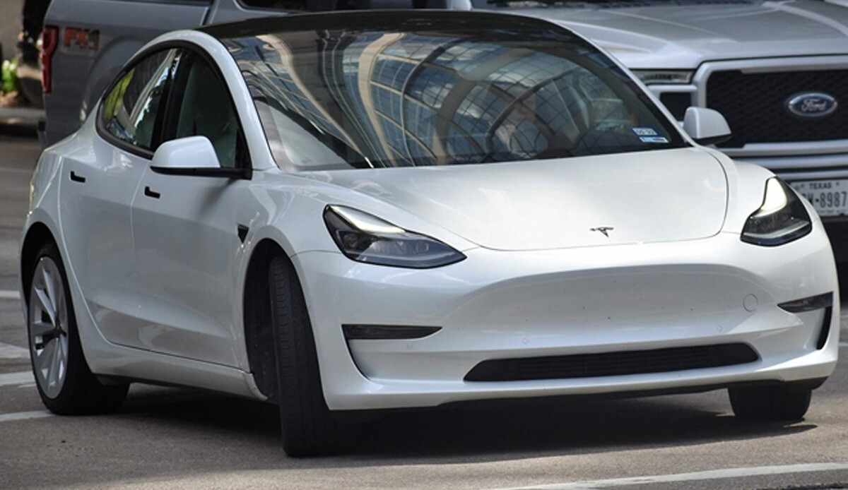 Aracı sürerken direksiyon yerinden çıktı... Otomobil devi Tesla soruşturma altında Aracı sürerken direksiyon yerinden çıktı... Otomobil devi Tesla soruşturma altında