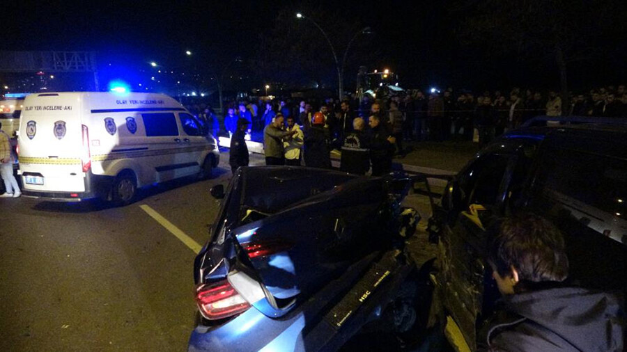 Trabzon'da zincirleme kaza, ölü ve yaralılar var