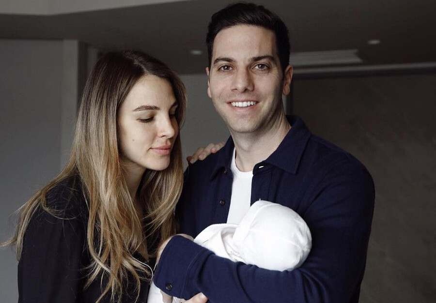 Doğum yapan annelere seslendi: Kendinize yüklenmeyin, yeni halinizi sevin Doğum yapan annelere seslendi: Kendinize yüklenmeyin, yeni halinizi sevin