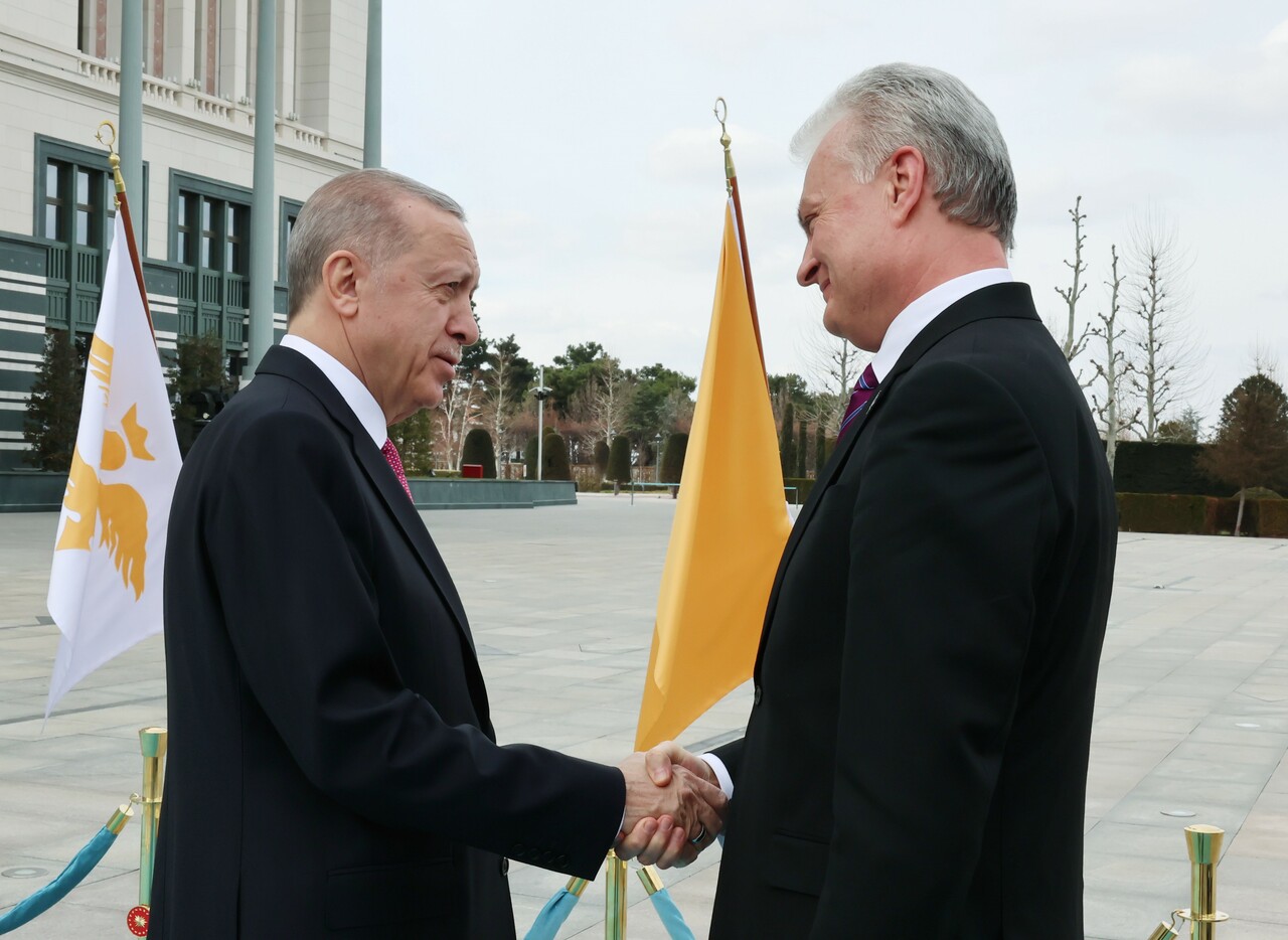 Cumhurbaşkanı Erdoğan, TDT Genel Sekreteri Kubanıçbek Ömüraliyev’i kabul etti Cumhurbaşkanı Erdoğan, TDT Genel Sekreteri Kubanıçbek Ömüraliyev’i kabul etti