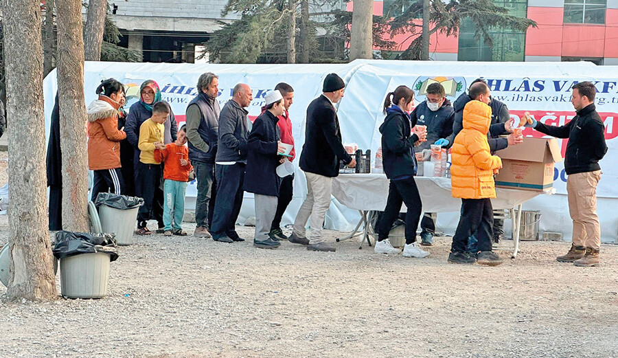 İhlas Vakfından kesintisiz yardım İhlas Vakfından kesintisiz yardım