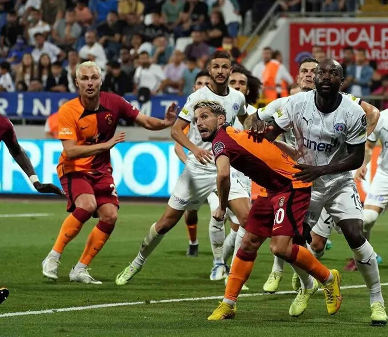 Galatasaray - Kasımpaşa (25. Hafta)  Okan Buruk ilk 11'ini belirledi Galatasaray - Kasımpaşa (25. Hafta)  Okan Buruk ilk 11'ini belirledi