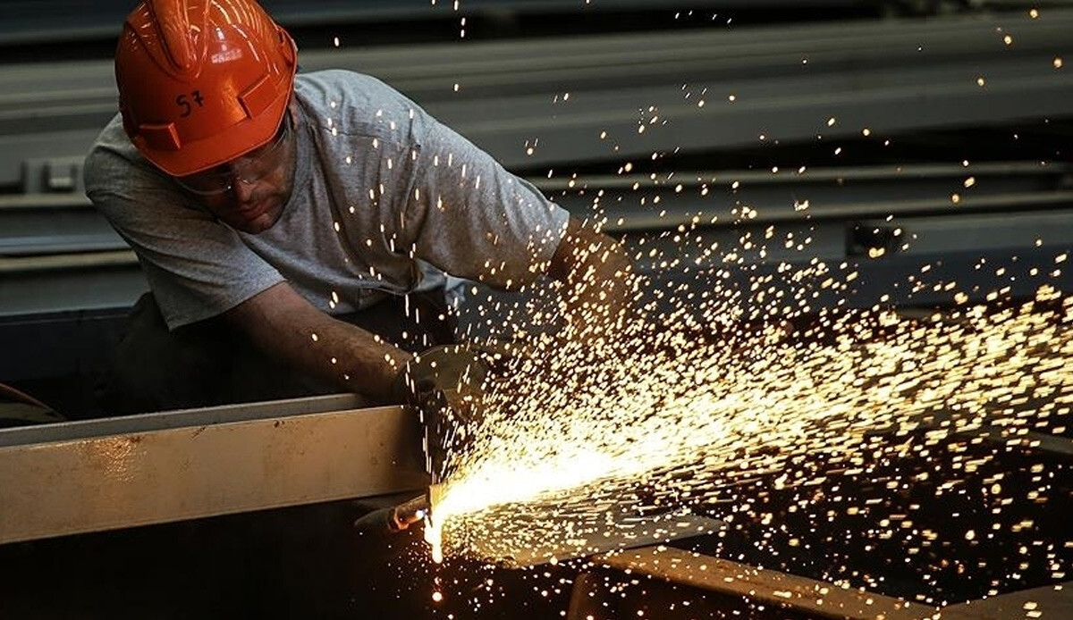 EYT en çok işçiye yaradı! Mavi yaka maaşı beyaz yakayı geçti: 60 bin TL'ye usta aranıyor