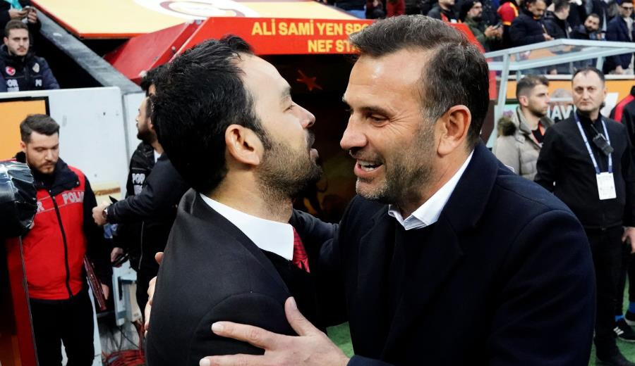 Okan Buruk: Icardi gelecek sezon da Galatasaray’da devam eder diye umuyoruz Okan Buruk: Icardi gelecek sezon da Galatasaray’da devam eder diye umuyoruz