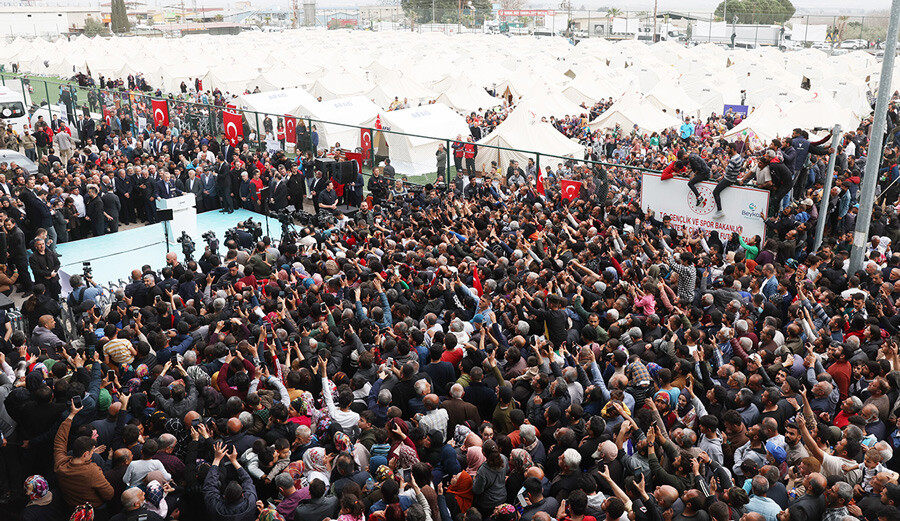 Son dakika: Cumhurbaşkanı Erdoğan: Hatay'da 183 bin konut ve 15 bin köy evi yapmayı planlıyoruz Son dakika: Cumhurbaşkanı Erdoğan: Hatay'da 183 bin konut ve 15 bin köy evi yapmayı planlıyoruz