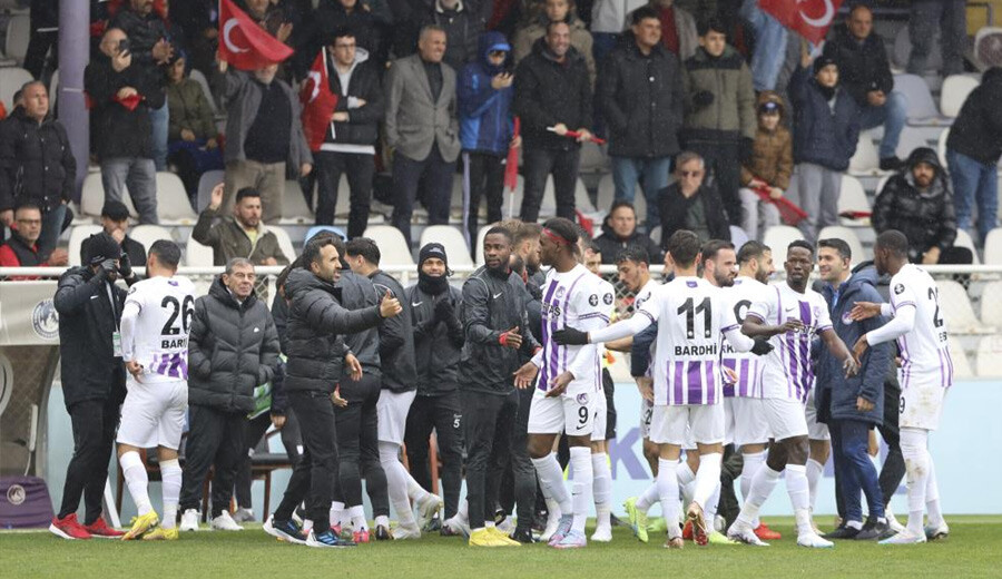 Keçiörengücü - Altınordu (4-0 Özet) Başkent ekibi galibiyet serisini 3 maça çıkardı Keçiörengücü - Altınordu (4-0 Özet) Başkent ekibi galibiyet serisini 3 maça çıkardı