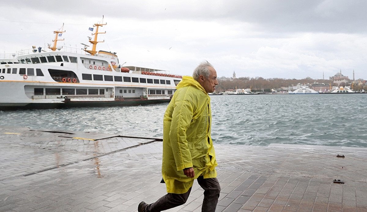 İstanbul’da lodos nedeniyle bazı vapur seferleri yapılamıyor İstanbul’da lodos nedeniyle bazı vapur seferleri yapılamıyor