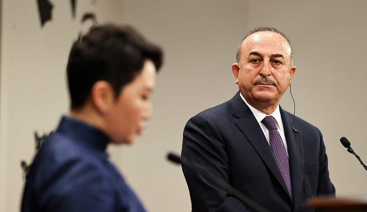 31 yıl sonra ilk ziyaret: Bakan Çavuşoğlu, Moğolistanlı mevkidaşıyla görüştü 31 yıl sonra ilk ziyaret: Bakan Çavuşoğlu, Moğolistanlı mevkidaşıyla görüştü