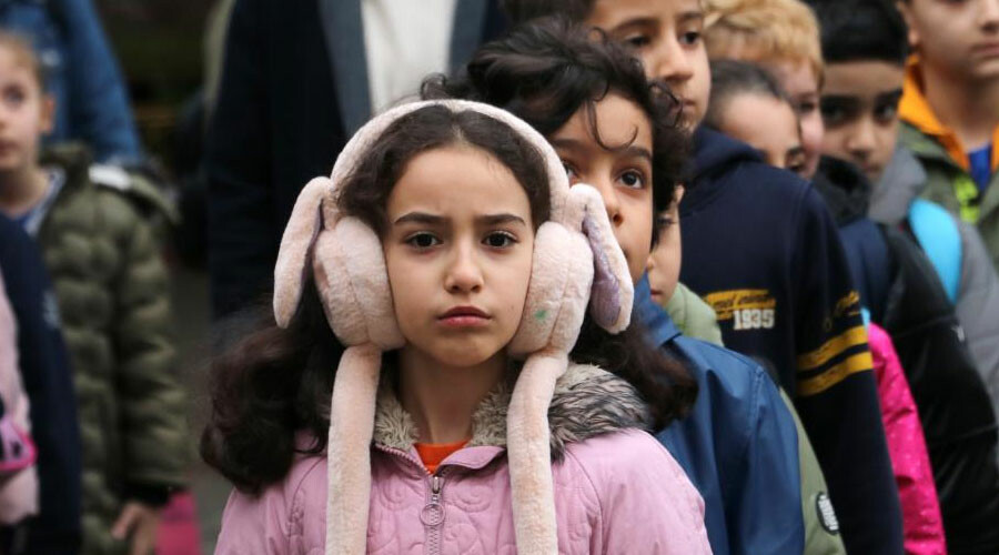 Deprem sonrası Adana’da da eğitime yeniden başlandı Deprem sonrası Adana’da da eğitime yeniden başlandı