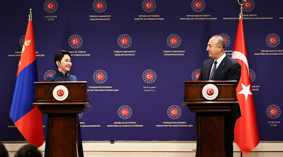 31 yıl sonra ilk ziyaret: Bakan Çavuşoğlu, Moğolistanlı mevkidaşıyla görüştü 31 yıl sonra ilk ziyaret: Bakan Çavuşoğlu, Moğolistanlı mevkidaşıyla görüştü